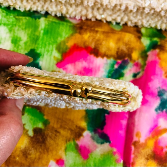 Vintage Beaded Purse with Coin Purse & Eyeglass Holder by Grande Mason Blanche - Picture 13 of 16